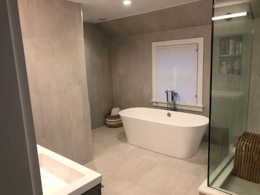 Bathroom, Free Standing Baths, Glass Shower, Interior, Recessed Lighting