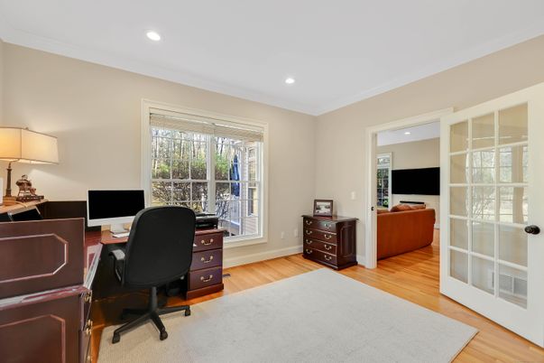 Home Office, Interior, Recessed Lighting, Wood Texture Flooring
