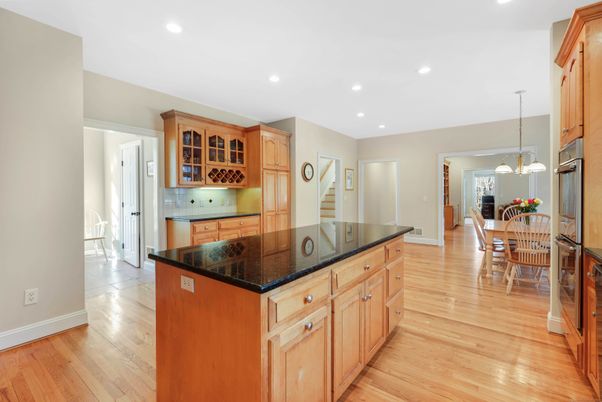 Dining room, Interior, Kitchen, Pendant Lights, Recessed Lighting, Wood Texture Flooring