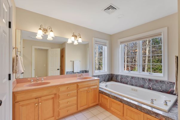 Bathroom, Dual Sink Vanities, Interior