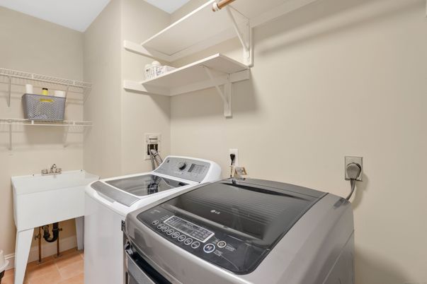 Interior, Washer