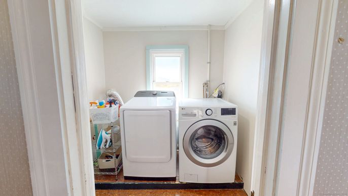 Interior, Washer