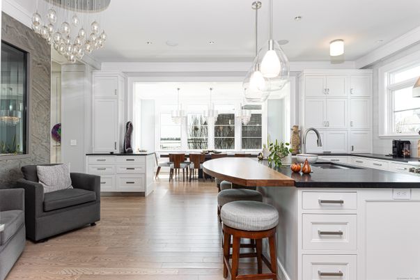 Dining room, Interior, Kitchen, Pendant Lights, Recessed Lighting, Wood Texture Flooring