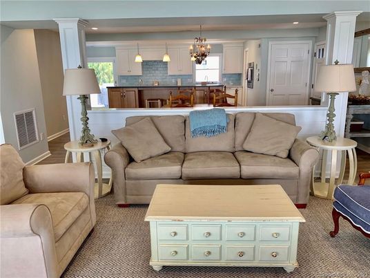 Chandelier, Dining room, Interior, Kitchen, Living room, Pendant Lights, Recessed Lighting