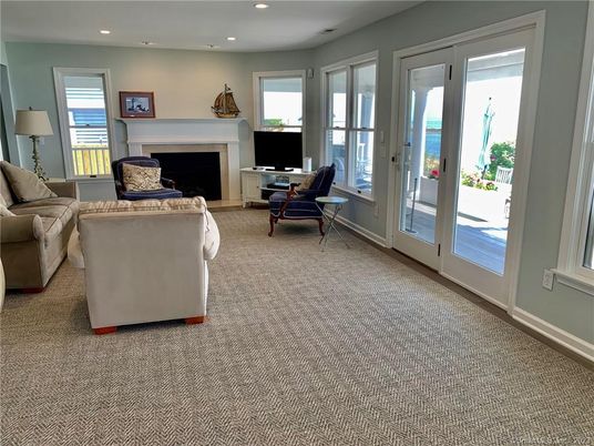 Fireplace, Interior, Living room, Recessed Lighting