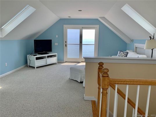 Bedroom, Interior, Water