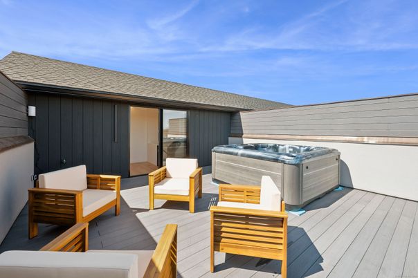 Exterior, Hot Tub