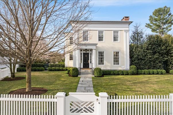 Backyard, Exterior, Facade, Georgian