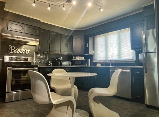 Dining room, Interior, Kitchen, Stainless Steel Appliances