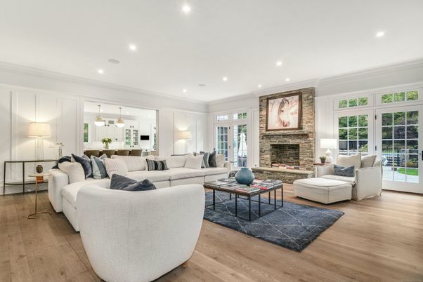 Fireplace, Interior, Living room, Pendant Lights, Recessed Lighting, Wood Texture Flooring
