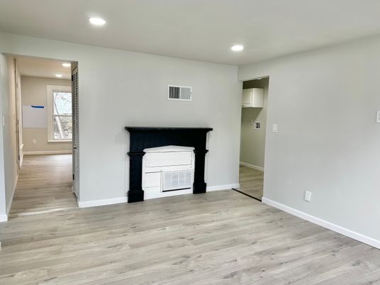 Empty room, Interior, Recessed Lighting, Wood Texture Flooring
