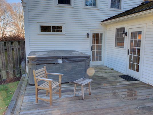 Exterior, Hot Tub