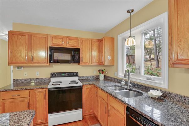 Interior, Kitchen, Pendant Lights, Wood Texture Flooring
