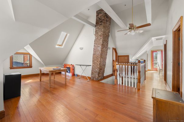 Game Room, Interior, Wood Texture Flooring