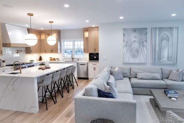 Interior, Kitchen, Living room, Pendant Lights, Recessed Lighting, Stainless Steel Appliances, Wood Texture Flooring