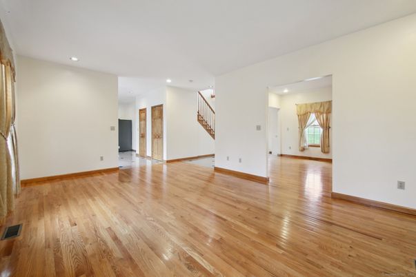 Empty room, Interior, Recessed Lighting, Wood Texture Flooring