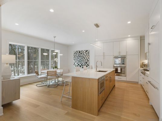 Dining room, Interior, Kitchen, Pendant Lights, Recessed Lighting, Wood Texture Flooring