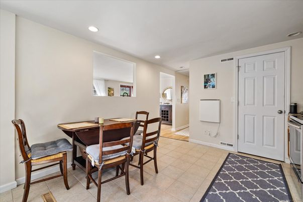 Dining room, Interior, Recessed Lighting
