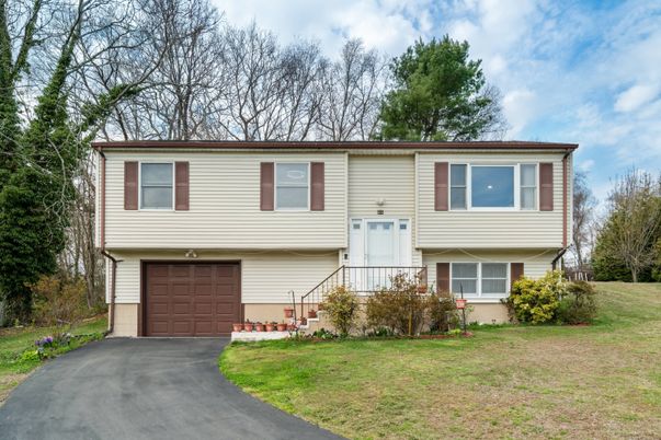 Attached, Exterior, Facade, Raised Ranch