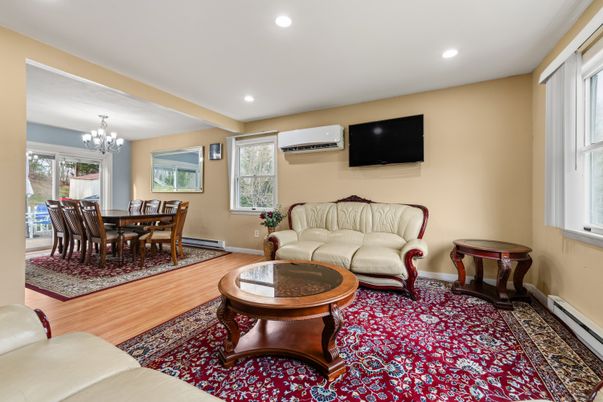 Chandelier, Dining room, Interior, Living room, Recessed Lighting, Wood Texture Flooring