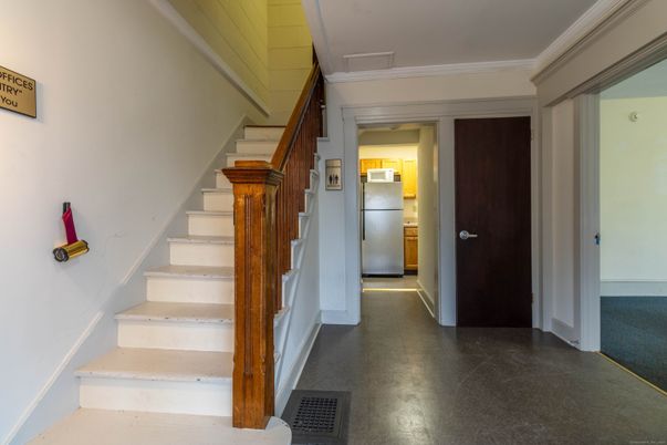 Elevator, Interior
