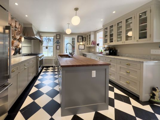 Interior, Kitchen, Pendant Lights, Recessed Lighting, Stainless Steel Appliances