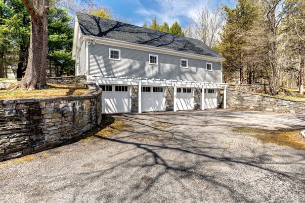 Detached Garage, Exterior