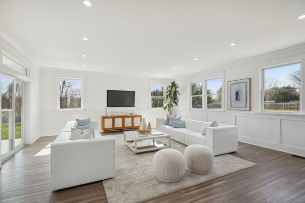 Interior, Living room, Recessed Lighting, Wood Texture Flooring