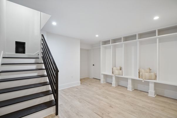 Interior, Recessed Lighting, Wood Texture Flooring