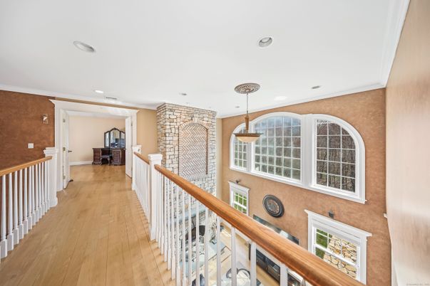 Interior, Pendant Lights, Recessed Lighting, Wood Texture Flooring