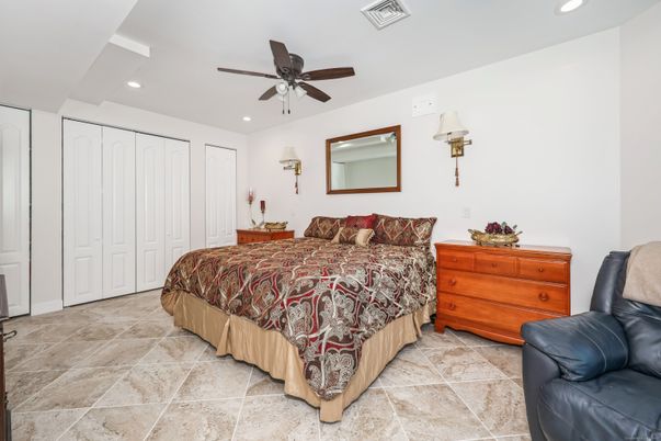 Bedroom, Interior, Recessed Lighting
