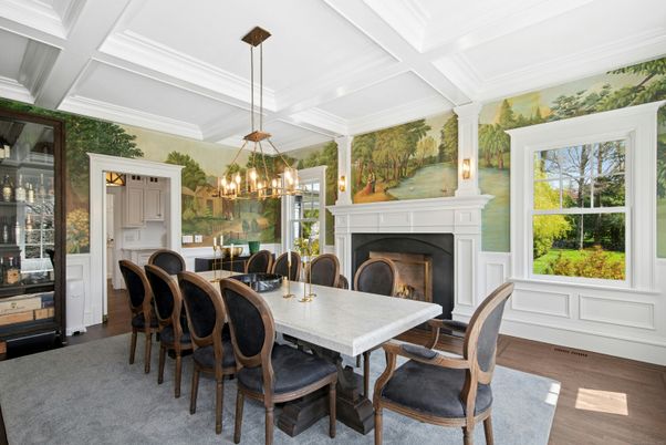 Chandelier, Dining room, Fireplace, Interior, Pendant Lights, Wood Texture Flooring