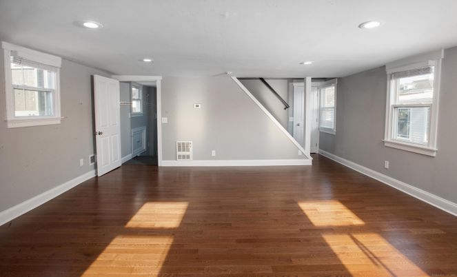 Empty room, Interior, Recessed Lighting, Wood Texture Flooring