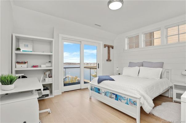 Bedroom, Interior, Water, Wood Texture Flooring