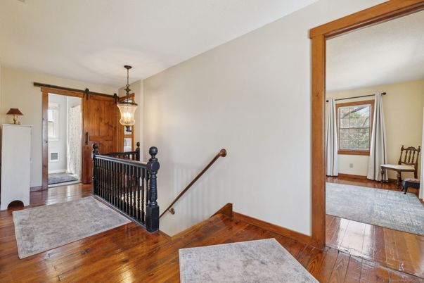 Interior, Pendant Lights, Wood Texture Flooring