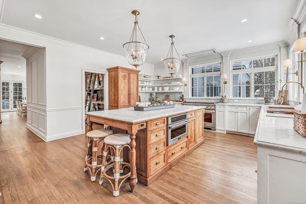 Chandelier, Interior, Kitchen, Pendant Lights, Recessed Lighting, Wood Texture Flooring