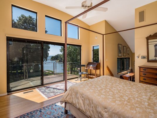 Bedroom, Interior, Water, Wood Texture Flooring