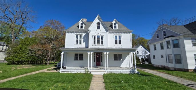 Exterior, Facade, Queen Anne Victorian