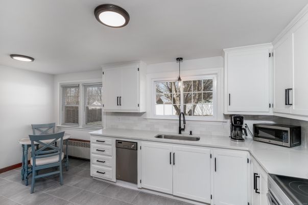 Interior, Kitchen, Pendant Lights, Recessed Lighting