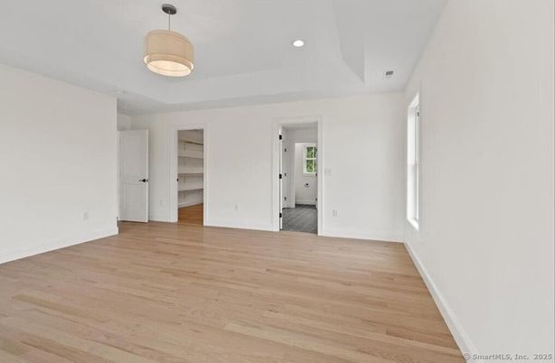 Empty room, Interior, Pendant Lights, Recessed Lighting, Wood Texture Flooring