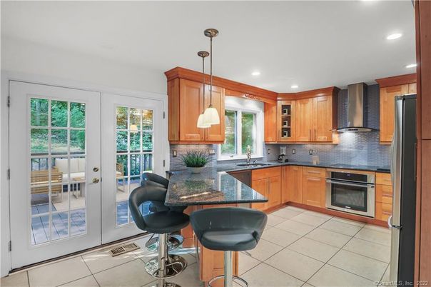 Interior, Kitchen, Pendant Lights, Recessed Lighting, Stainless Steel Appliances