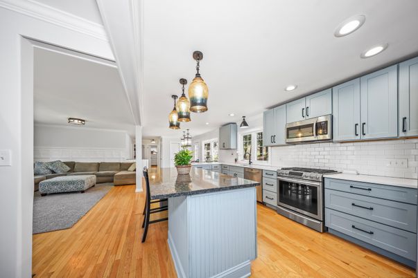 Interior, Kitchen, Living room, Pendant Lights, Recessed Lighting, Stainless Steel Appliances, Wood Texture Flooring