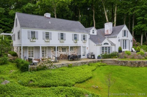 Backyard, Exterior, Facade, Farmhouse