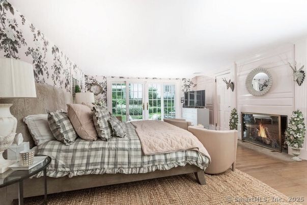 Bedroom, Fireplace, Interior, Wood Texture Flooring