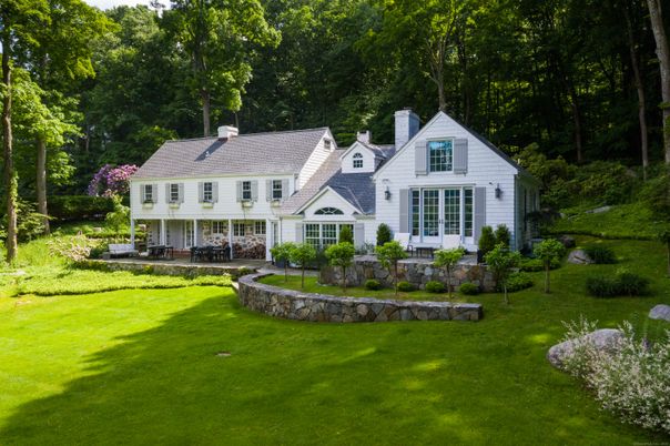 Backyard, Exterior, Facade, Farmhouse