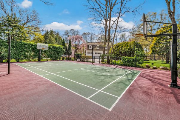 Exterior, Tennis Courts
