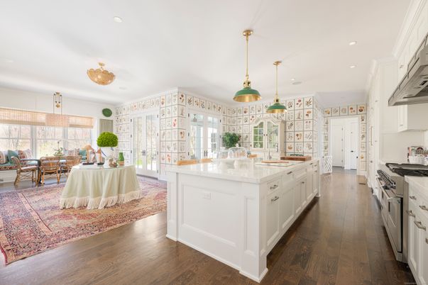 Dining room, Interior, Kitchen, Pendant Lights, Recessed Lighting, Wood Texture Flooring