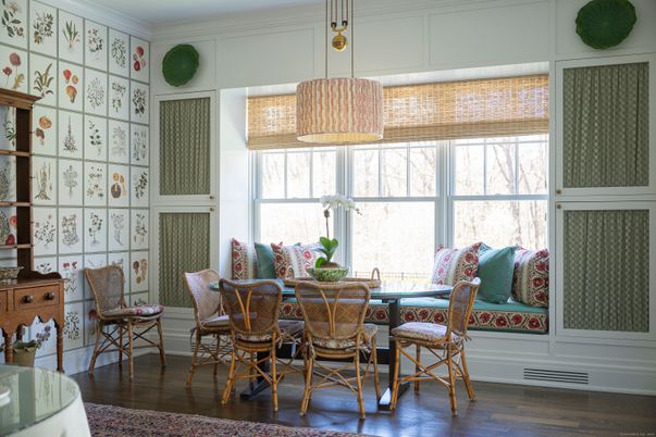 Chandelier, Dining room, Interior, Pendant Lights, Wood Texture Flooring