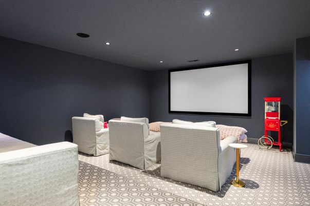 Interior, Projection Screen, Recessed Lighting, Theatre Room