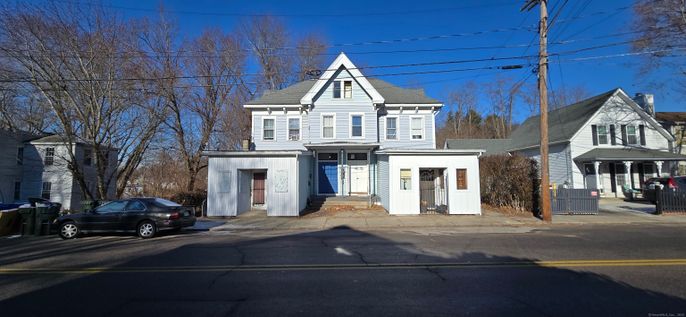 Exterior, Facade, Queen Anne Victorian